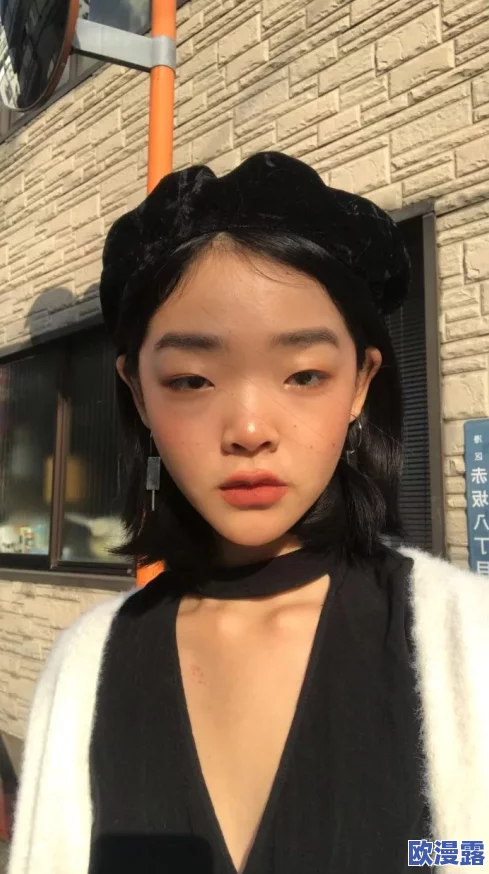 震惊！美女一级毛片免费观看引发热议，网友纷纷讨论其背后的真相与影响，究竟隐藏了什么秘密？