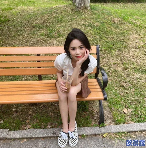 51Onlyfans网黄娜娜洗衣机:揭示她在平台上分享的独特清洁技巧与生活方式,吸引众多粉丝关注和讨论 51Onlyfans网黄娜娜洗衣机:揭示她在平台上分享的独特清洁技巧与生活方式,吸引众多粉丝关注和讨论