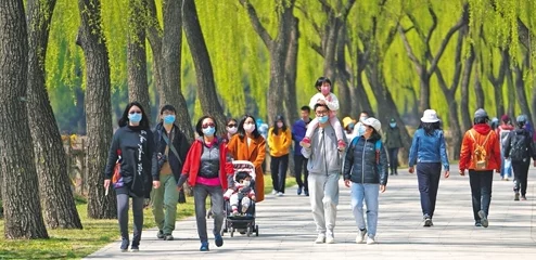 51吃瓜朝阳群众:热议五一假期出游潮,网友分享趣事与奇遇引发广泛关注 51吃瓜朝阳群众:热议五一假期出游潮,网友分享趣事与奇遇引发广泛关注