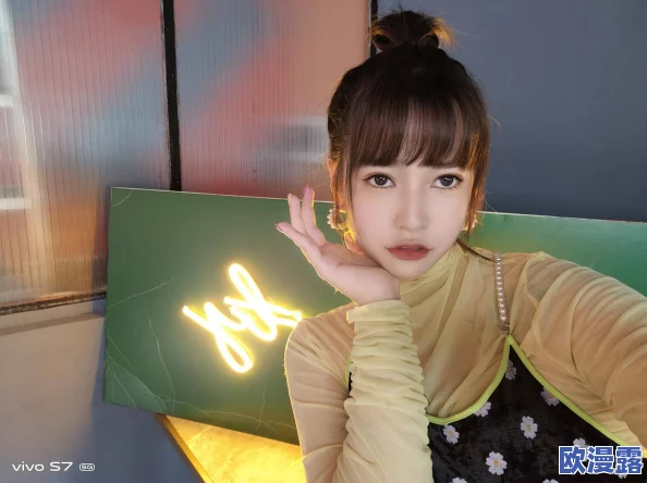 “FreeeⅩXXX自拍HD”带你领略高清视觉盛宴，尽享极致魅力与真实感受！