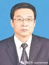 为了科长职位把妻子献给县委书记,这一事件引发了社会对权力与个人道德的深刻反思和讨论 为了科长职位把妻子献给县委书记,这一事件引发了社会对权力与个人道德的深刻反思和讨论