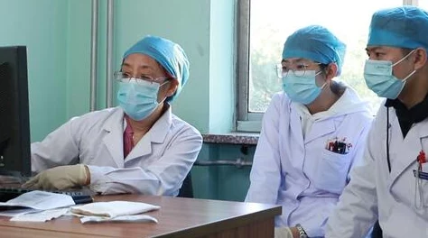学渣肚子里放冰块,惊现剧烈腹痛背后竟藏隐藏病因,医生发出紧急警告! 学渣肚子里放冰块,惊现剧烈腹痛背后竟藏隐藏病因,医生发出紧急警告!