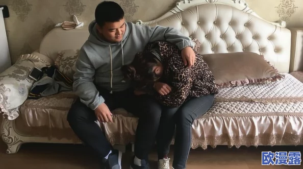 周家日常3ph：全网热议！周家曝出惊天秘密，令人瞠目结舌的生活背后竟隐藏着这样的故事！