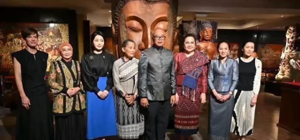 男人吃女人的胸大视频引发热议，网友们纷纷讨论其背后的文化意义与社会影响，相关话题持续升温