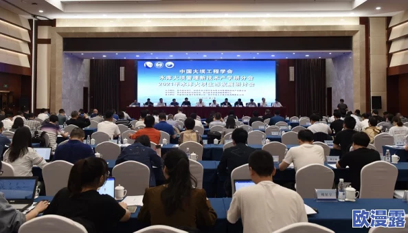 性高湖久久久久久久久:最新研究揭示该地区生态保护与旅游发展的平衡之道,引发广泛关注与讨论 性高湖久久久久久久久:最新研究揭示该地区生态保护与旅游发展的平衡之道,引发广泛关注与讨论