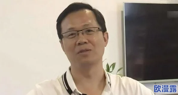 亲嘴伸进内衣揉胸口视频引发热议,网友纷纷讨论隐私与公共场合的界限,社交媒体上相关话题持续升温 亲嘴伸进内衣揉胸口视频引发热议,网友纷纷讨论隐私与公共场合的界限,社交媒体上相关话题持续升温