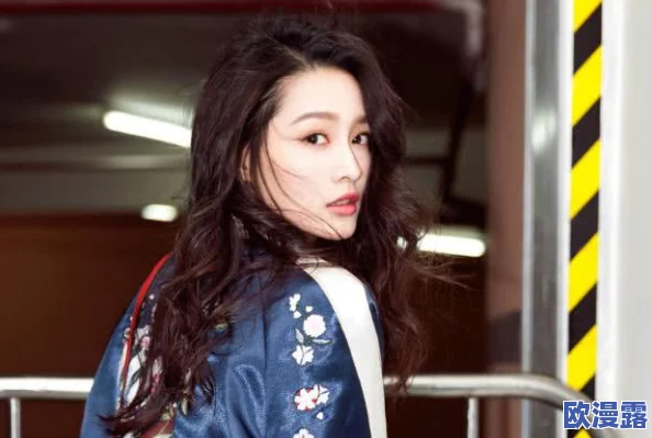 久久婷婷五综合一区二区：震惊！全网热议的神秘事件曝光，背后真相令人难以置信！