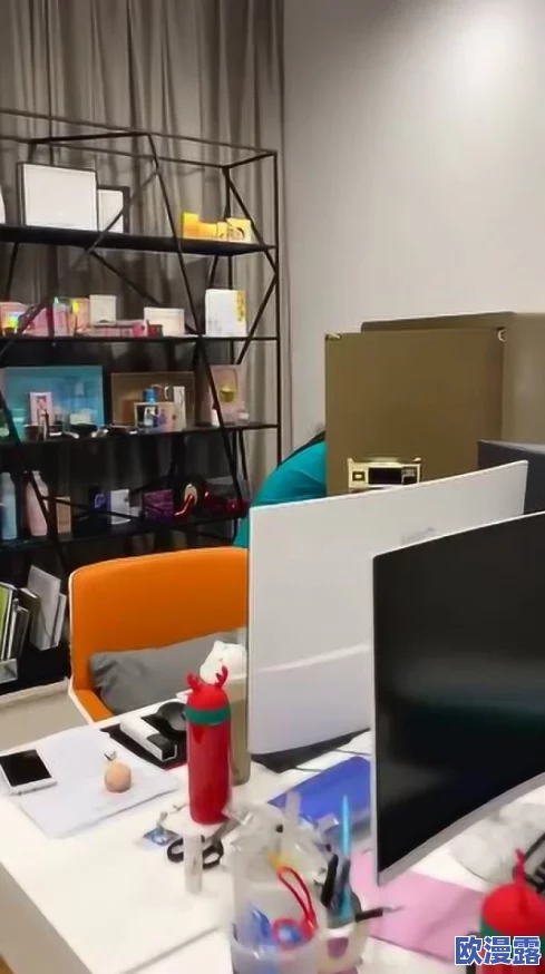 办公室揉弄小雪好爽,竟然引发了全公司员工的热议与讨论,背后隐藏着不为人知的秘密! 办公室揉弄小雪好爽,竟然引发了全公司员工的热议与讨论,背后隐藏着不为人知的秘密!
