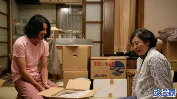日韩三级精品：震撼来袭！最新力作引发热议，观众纷纷表示难以自拔的观影体验！