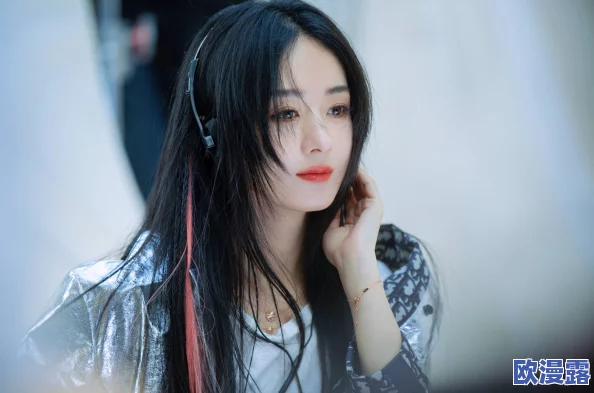 狠狠色丁香婷婷综合视频:最新影视作品引发热议,观众对剧情发展和角色塑造的看法各异,讨论持续升温 狠狠色丁香婷婷综合视频:最新影视作品引发热议,观众对剧情发展和角色塑造的看法各异,讨论持续升温