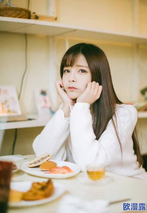 可怜的校花被校长h，校园内外引发热议，网友纷纷呼吁加强对学生权益的保护与关注