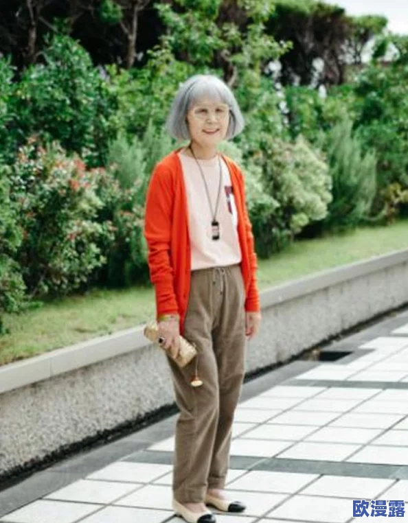 日本精品在线:最新潮流趋势与独特设计,带你领略日本时尚界的魅力与创新! 日本精品在线:最新潮流趋势与独特设计,带你领略日本时尚界的魅力与创新!