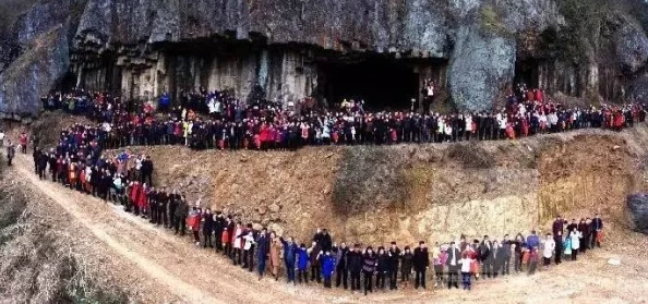 全家一起来黄梅徐海,突然发现古老传说中的神秘遗迹驚現,成为全网热议焦点! 全家一起来黄梅徐海,突然发现古老传说中的神秘遗迹驚現,成为全网热议焦点!