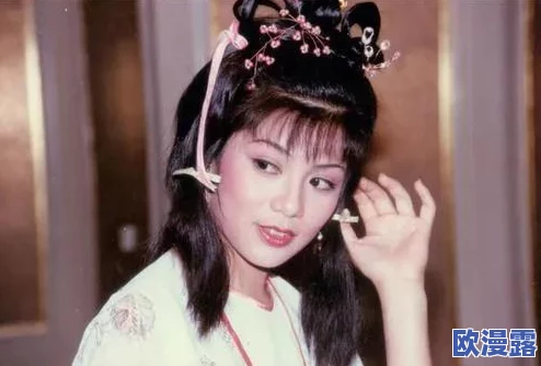 黄蓉系列:全新剧情曝光,角色发展引发粉丝热议,期待更多精彩内容即将上线! 黄蓉系列:全新剧情曝光,角色发展引发粉丝热议,期待更多精彩内容即将上线!