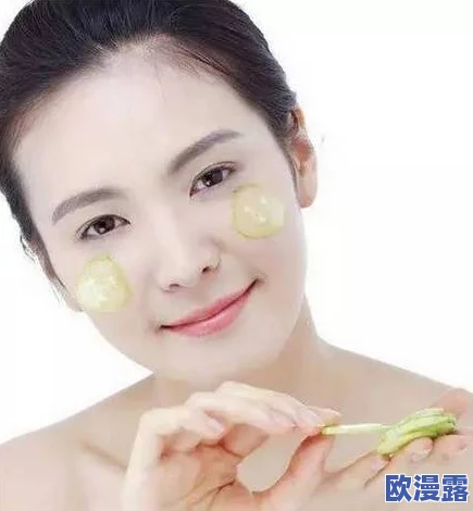 原神申鹤的裸妆水乳：适合不同肤质的美容功效与使用技巧，打造自然透亮妆容的秘密所在