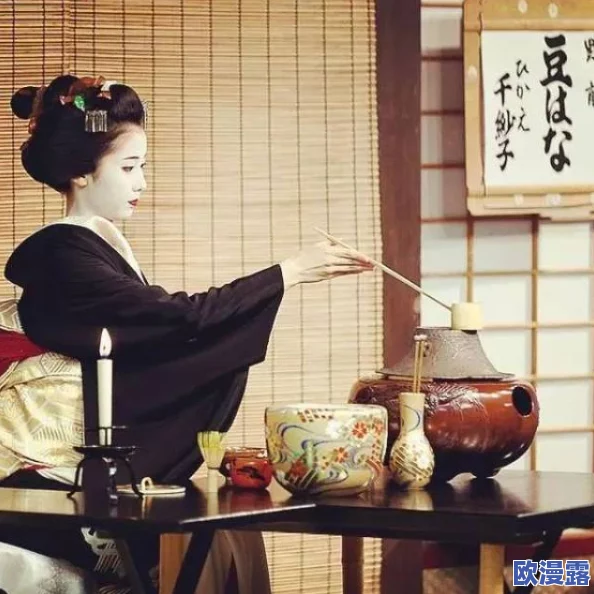 黑丝茶艺老师：在传统与现代交融中，展现独特魅力与优雅风范的茶道表演新体验