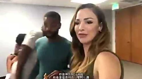 欧美黑人性猛交免费视频：最新动态与精彩片段分享，带你领略不一样的视听盛宴！