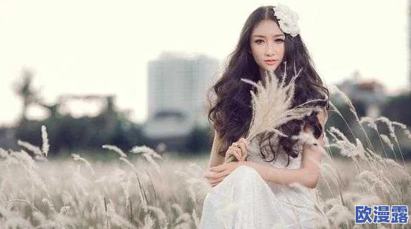 娇小Videodes极品：她的魅力与才华让人惊叹，瞬间征服无数粉丝！