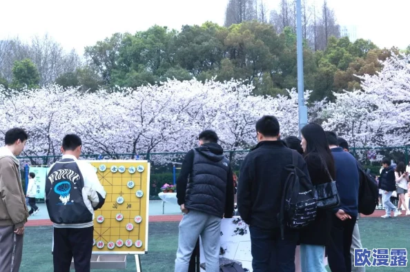 都市激情校园春色：最新动态揭示大学生们在春季校园中绽放的青春活力与浪漫故事