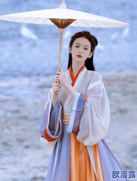 无遮挡美女：最新动态曝光，众多网友热议其时尚穿搭与生活方式，引发社交媒体广泛关注与讨论