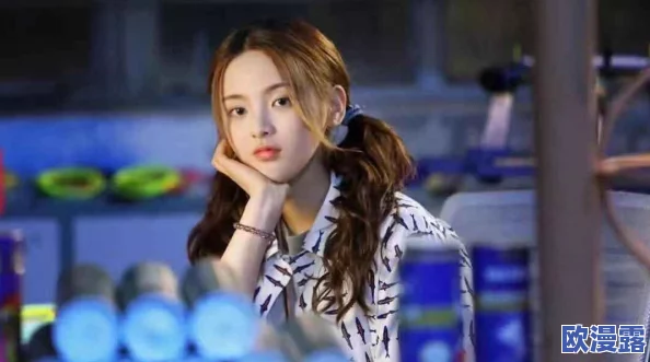 极品探花19在线观看：热辣剧情引发观众狂潮，精彩瞬间不容错过！