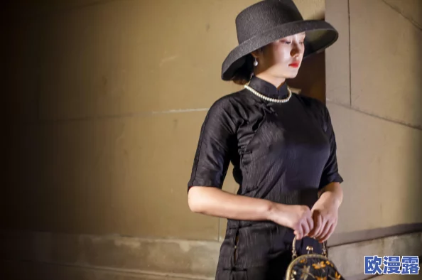 午夜寂寞在线观看：最新进展揭示影片背后的创作故事与观众反响，深度剖析其在当代影视中的独特地位