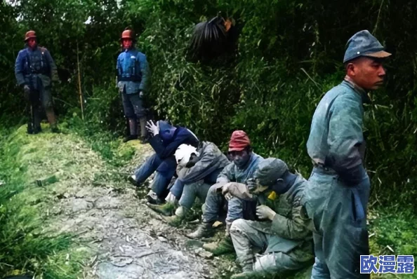 男人脱女人的衣服，许多网友认为这种行为侵犯了女性的个人空间和尊严，应该受到谴责与制止