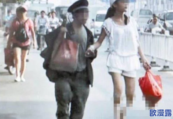 流氓扒美女内裤摸屁股亲吻事件最新进展：警方已介入调查，嫌疑人被抓获并面临严厉法律制裁