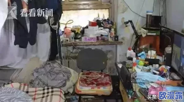 在厨房掀起裙子从后面进去，网友们对此表示惊讶，有人认为这是不雅行为，也有人觉得是调侃