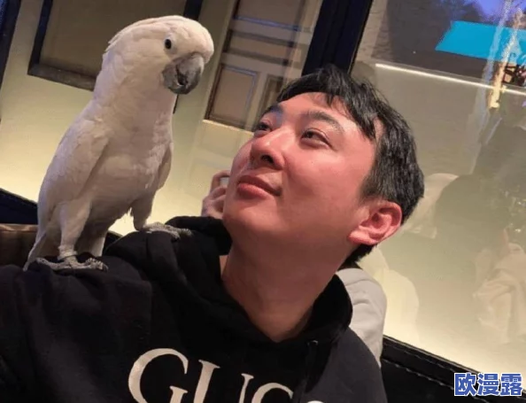 我爱舔别人的b,分享我的独特体验与感受,让我们一起探讨这种奇妙的情感和身体接触的乐趣 我爱舔别人的b,分享我的独特体验与感受,让我们一起探讨这种奇妙的情感和身体接触的乐趣