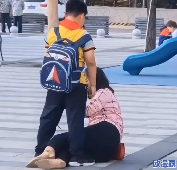 撅起屁股挨操：许多网友认为这种表达过于粗俗，不符合公共场合的交流方式，应该提倡更文明的沟通