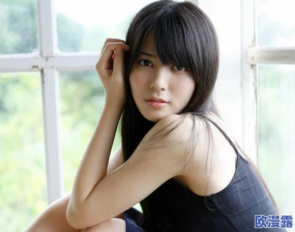 日本夏冰寒说:美女被吸乳脱内内动,近日网络热议引发众多网友讨论,相关视频在社交平台上迅速传播 日本夏冰寒说:美女被吸乳脱内内动,近日网络热议引发众多网友讨论,相关视频在社交平台上迅速传播