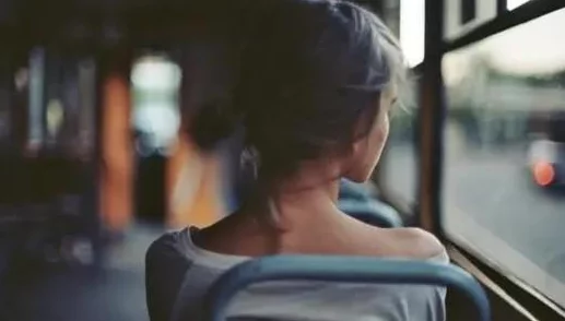 暴躁少女10:她的怒火再度升级,校园内外引发热议,背后真相令人震惊! 暴躁少女10:她的怒火再度升级,校园内外引发热议,背后真相令人震惊!
