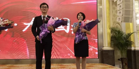姐弟黄＊：最新动态曝光，兄妹情深再度引发关注，生活点滴分享温暖人心