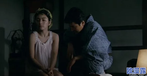 禁忌之恋：两男一女的肉欲纠缠与情感交织