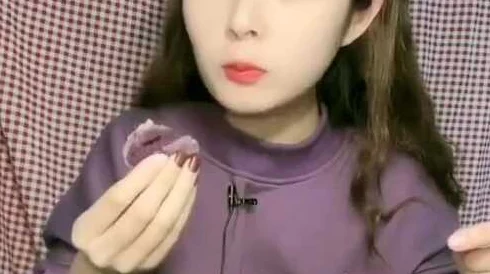 探索美女粉嫩饱满的一线天，感受视觉与心灵的双重盛宴mp4