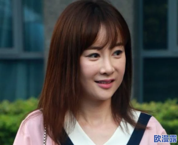 曰韩美女一级视频：绝美容颜，妩媚身姿，尽显东方风情，令人陶醉迷恋