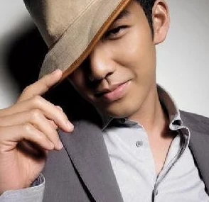 探索帅气男士的独特魅力：精彩单人Gay视频带你领略不一样的视觉盛宴与情感体验