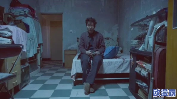 探索隐秘世界：牛人国产偷窥女洗浴在线观看，揭示生活中的不为人知的瞬间与真实故事