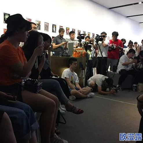 探索黄色三级三级三级的独特魅力：从视觉艺术到文化象征的深度解析与思考