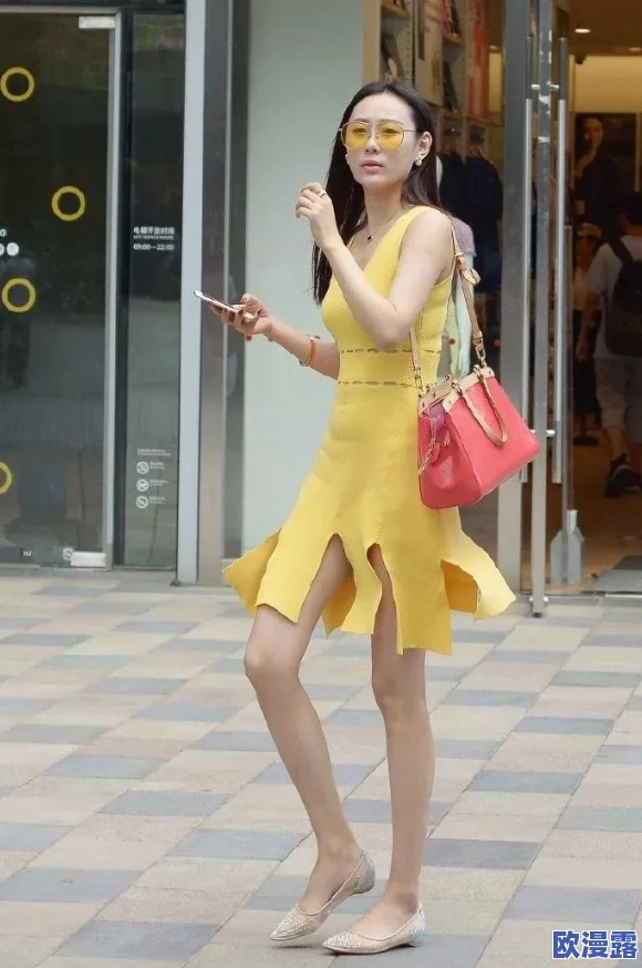 探索美女黄色A的魅力：时尚与个性的完美结合，展现独特风格与自信气质的全新视角