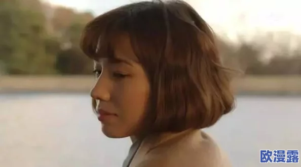 探索成年人午夜免费视频的魅力：如何在夜深人静时找到心灵的慰藉与放松