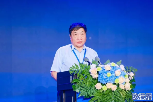国产偷自视频区视频：最新动态显示该领域的内容监管力度持续加大，相关法律法规正在逐步完善