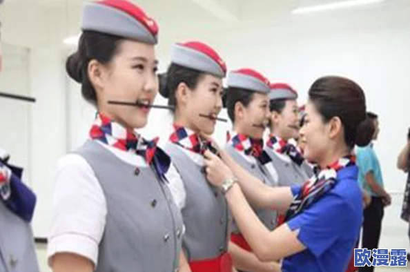 探索空姐职业背后的故事：从优雅服务到生活中的真实挑战，揭开一级空姐的多面人生