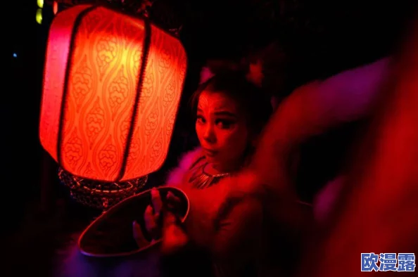 探索色午夜婷婷的魅力：在梦幻与现实交织的夜晚，感受视觉与情感的双重盛宴