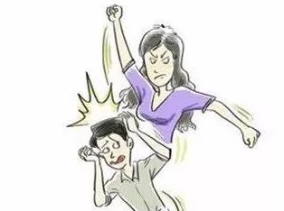 探索日韩公交车文化：从日常出行到独特体验的性别视角与社会现象分析