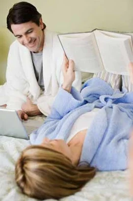 探索男女同房的艺术：从情感交融到身体语言，揭示亲密关系中的深层次连接与美学体验