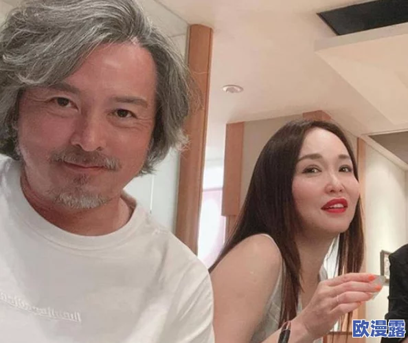 外国夫妻自拍色哟哟，惊现奇特场景引发网友热议，背后故事令人意想不到！