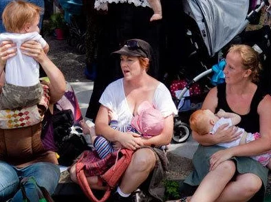 探索日本文化中的禁忌：无遮挡吃奶摸下激烈视频背后的社会现象与心理分析