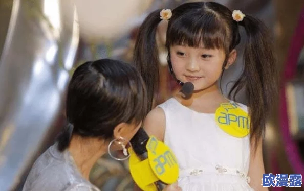 精东苏小小一起的女演员是谁演的？我觉得她的表演非常出色，给角色增添了很多魅力